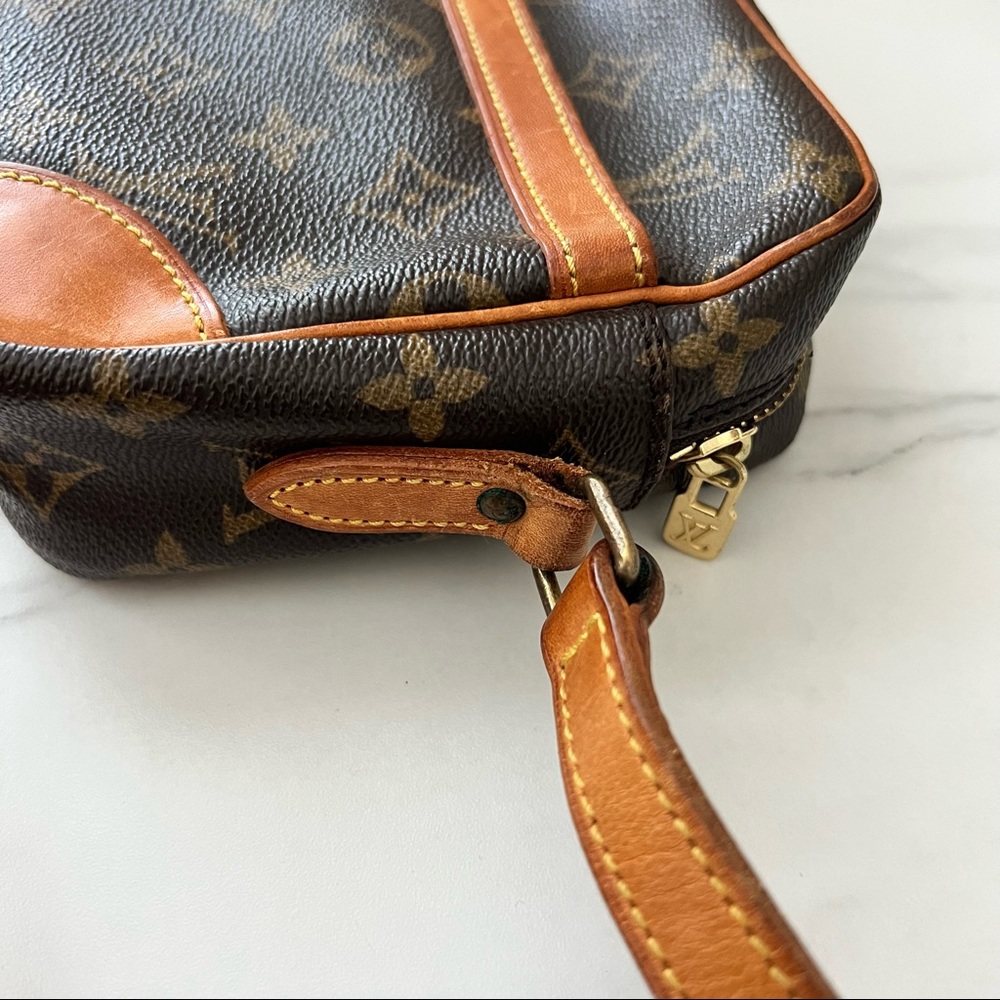 Vintage Louis Vuitton Crossbody Bag - Picture 12 of 14